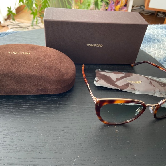 TOM FORD Simona Cat Eye Sunglasses, Brown - Picture 4 of 6